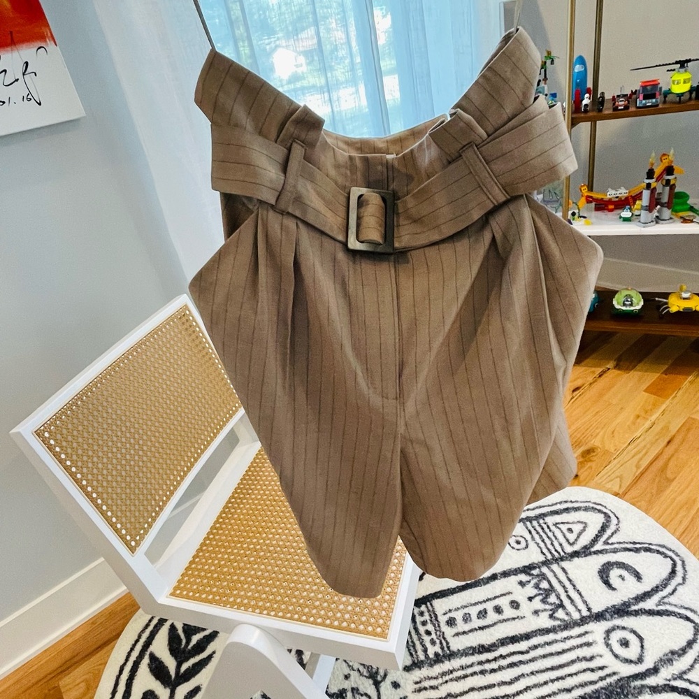 TOPSHOP Paperbag Utility Shorts size 6